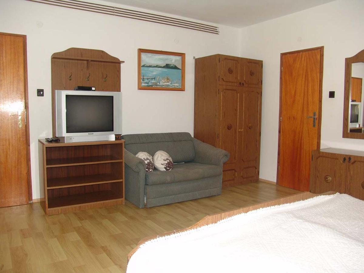 Eifert Haz Bed & Breakfast Balatongyorok Bagian luar foto