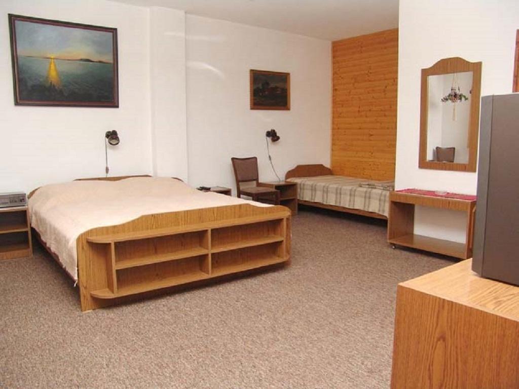 Eifert Haz Bed & Breakfast Balatongyorok Ruang foto